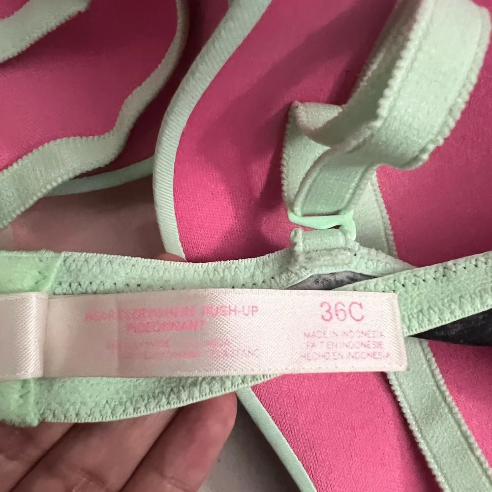 PINK Victoria’s Secret Mint Green Push-Up Bra